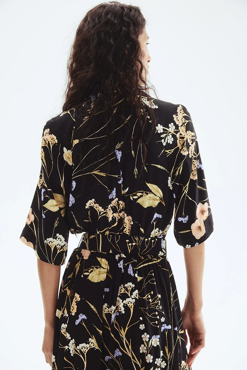 Robe chemisier avec ceinture à nouer