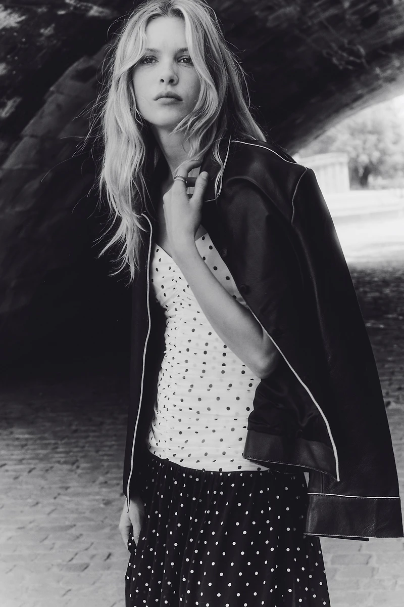 Robe froncée à bretelles fines