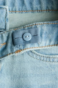 Jean taille basse à jambes larges