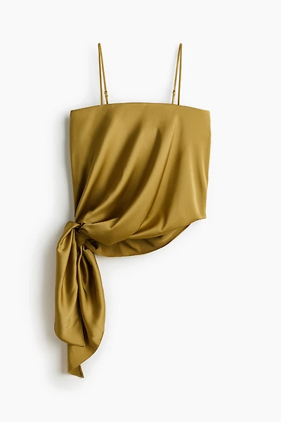 Haut à effet drapé en satin avec bretelles fines