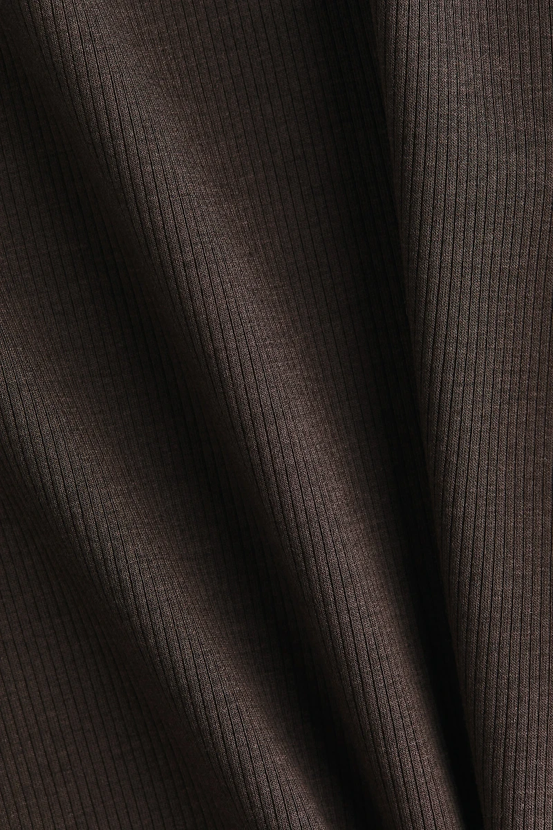 Cooling Slim-Fit Ribbed Tank Top