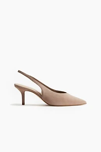 Escarpins en cuir velours avec bride arrière