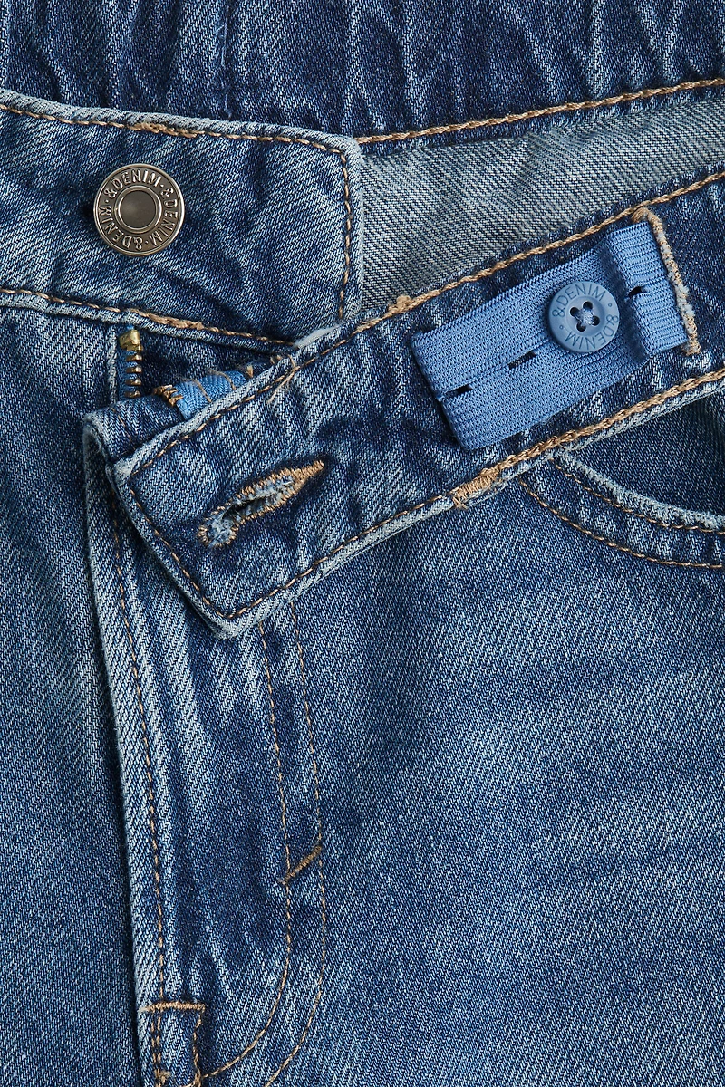 Loose Fit Jeans