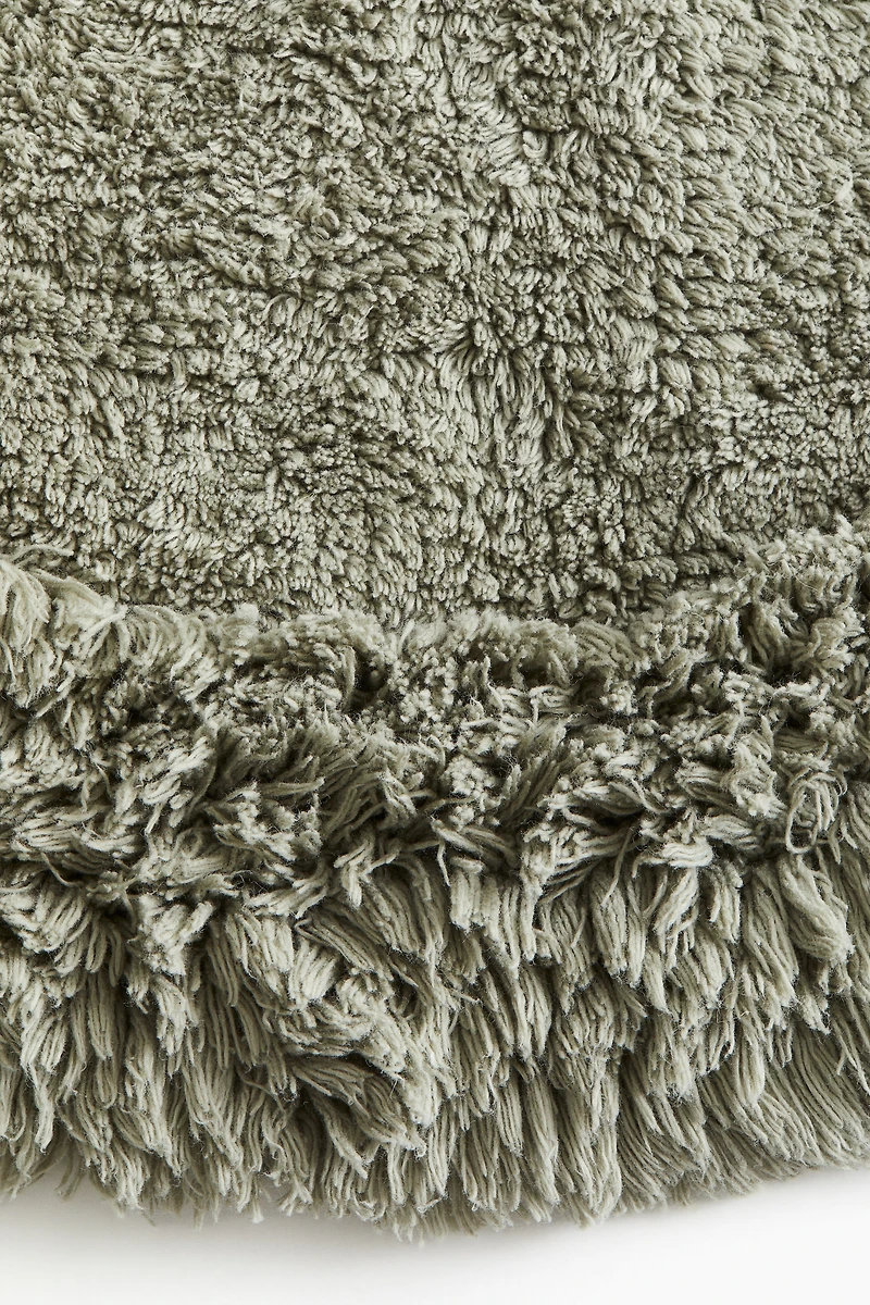 Oval Tufted Bath Mat