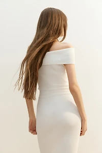 Robe épaules nues côtelée