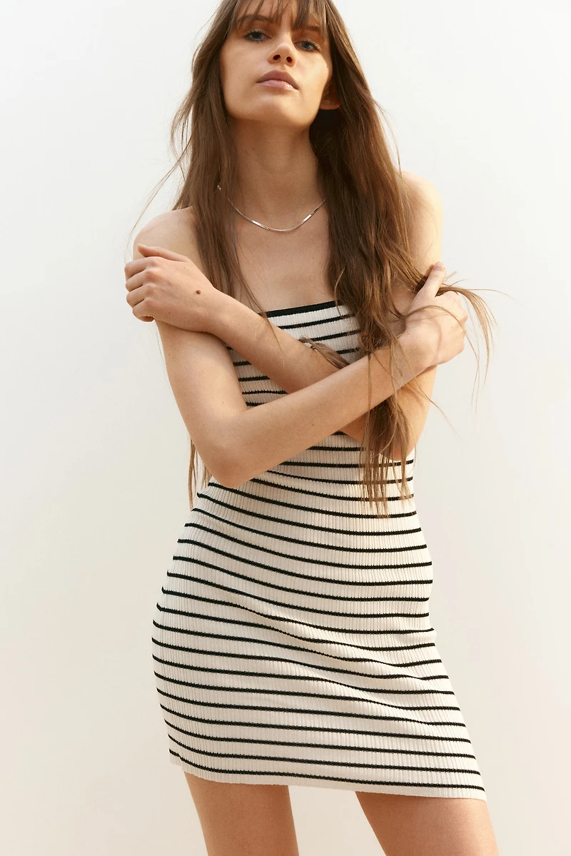 Robe bandeau en tricot côtelé
