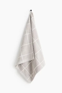 Grid-patterned bath towel
