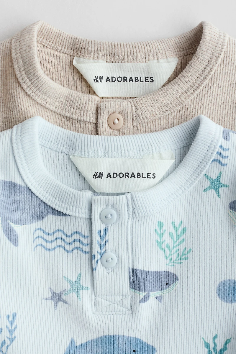 Lot de 2 T-shirts en coton avec encolure boutonnée