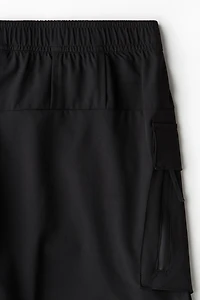 Mid-Length Cargo Sports Shorts with DryMove™