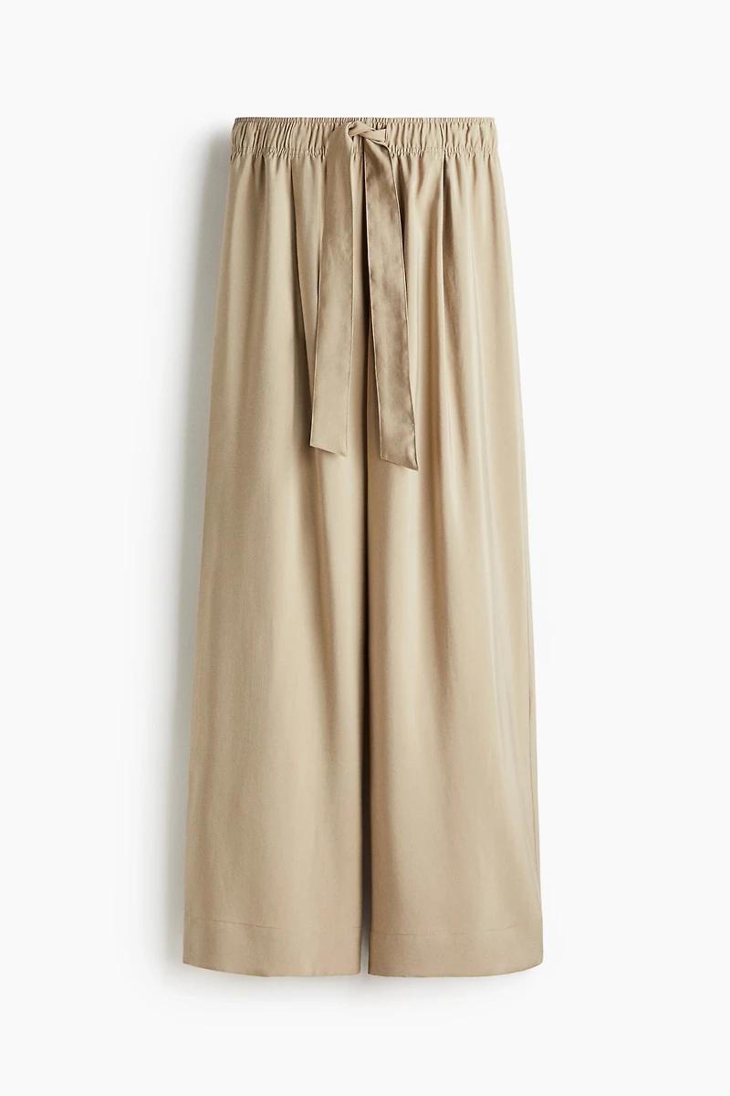 Wide-Leg Pants with Tie Belt