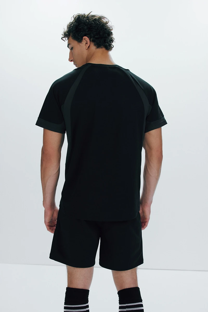 Regular-Fit Soccer Jersey with DryMove™