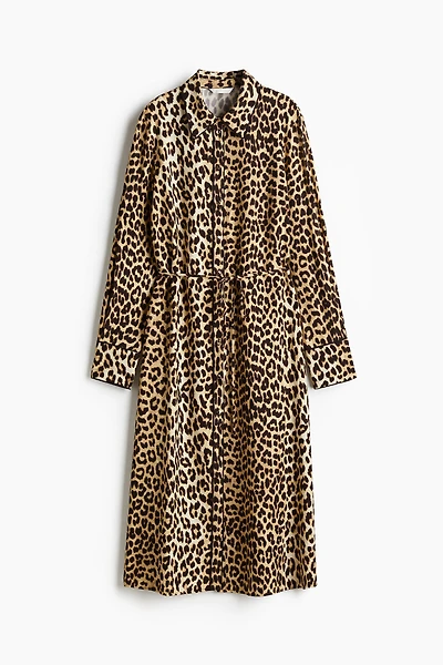 Robe à motif avec ceinture nouer