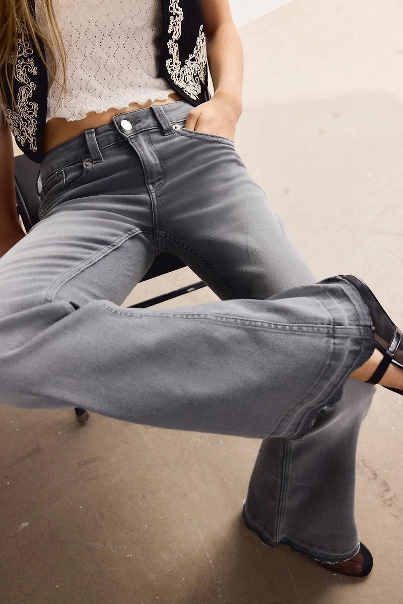 Flared Low Jeans