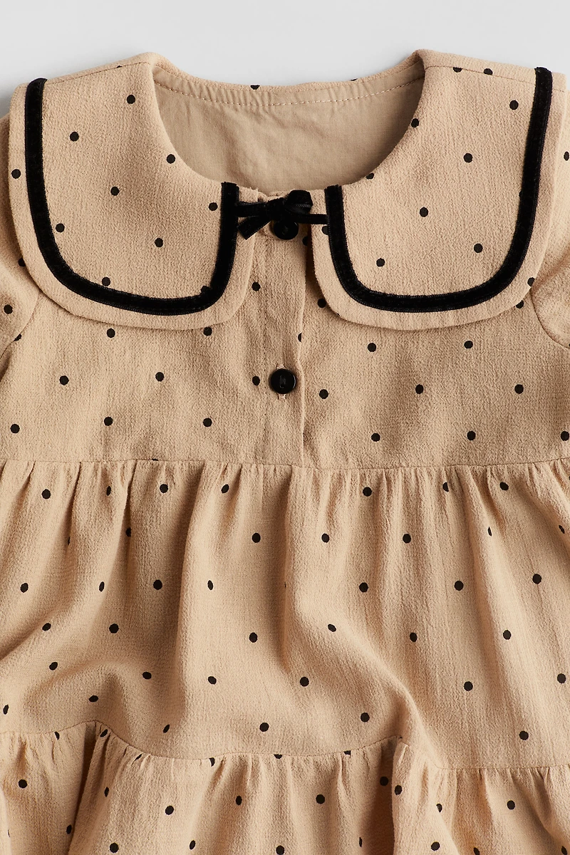 Robe en coton avec col