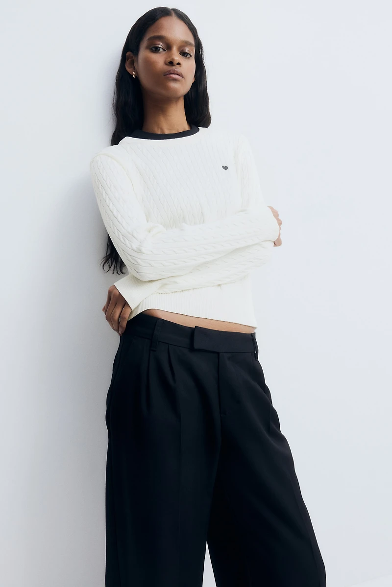 Chandail en tricot torsadé