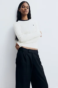 Chandail en tricot torsadé