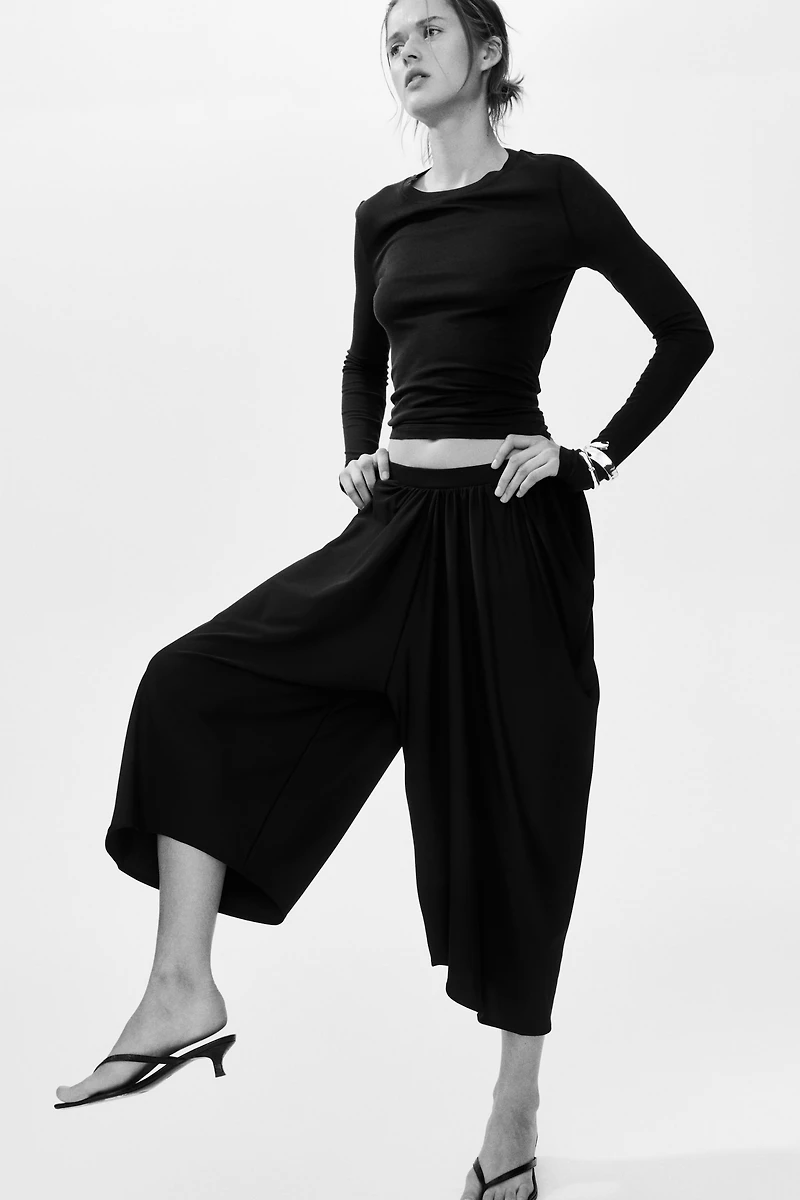 Cropped Barrel-Leg Pants