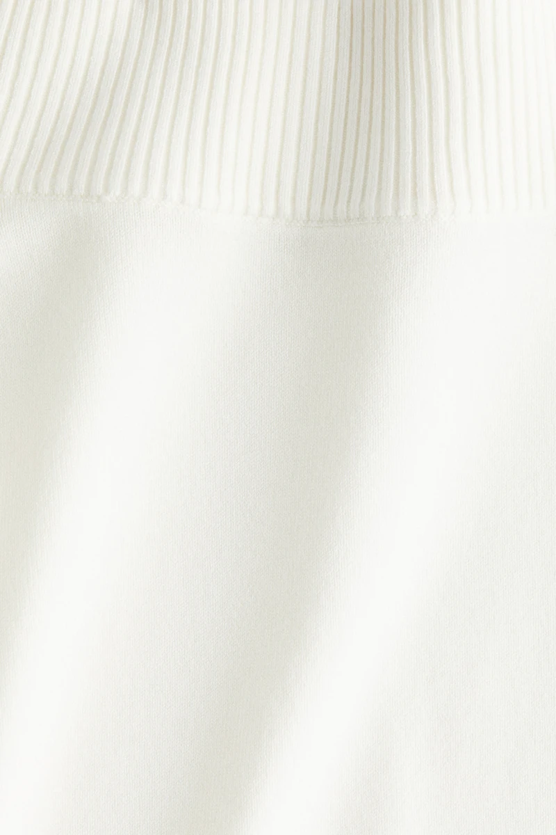 Haut à épaules dénudées