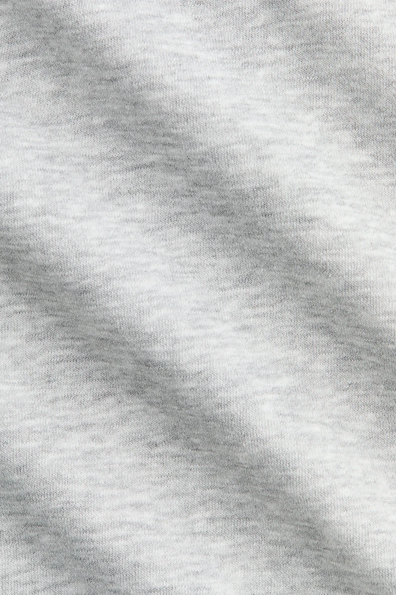 Chandail à manches raglan