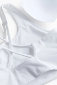 Medium Support Sports Bra with SoftMove™