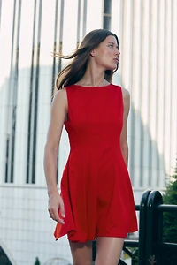 Robe à jupe évasée