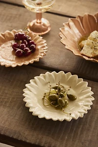 Sunflower-Shaped Medium-Sized Plate