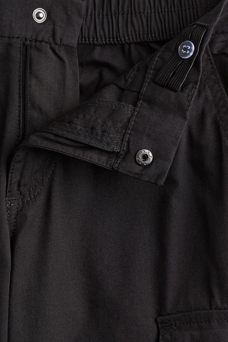 Wide-Leg Cargo Pants