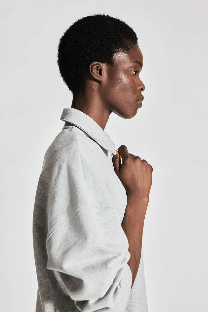 Sports Sweatshirt with Collar