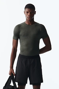 Muscle-Fit Sports Shirt with DryMove™