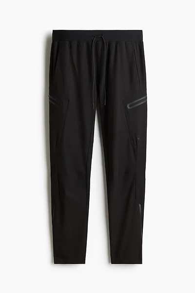 Slim-Fit Sports Joggers with DryMove™