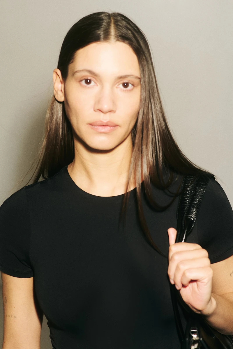 Sculpting Short-Sleeved Thong Bodysuit