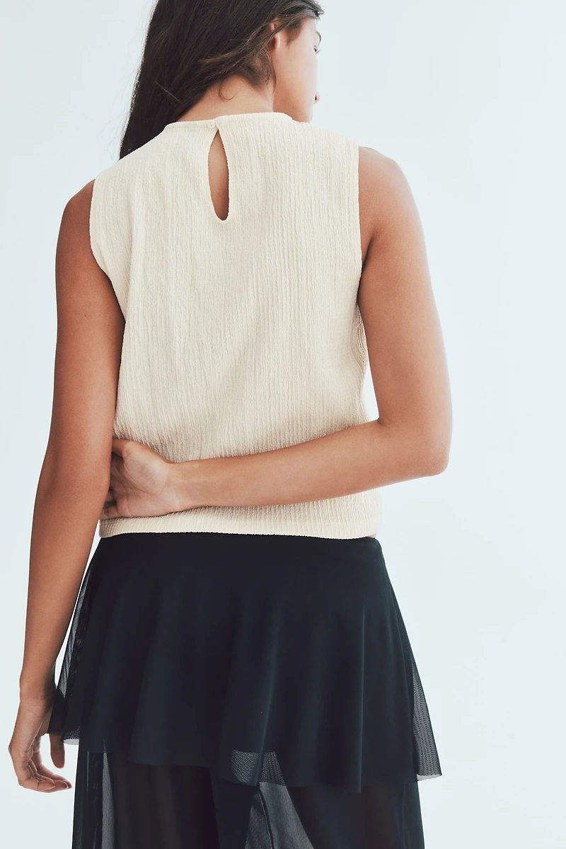 Blouse froissée avec dentelle