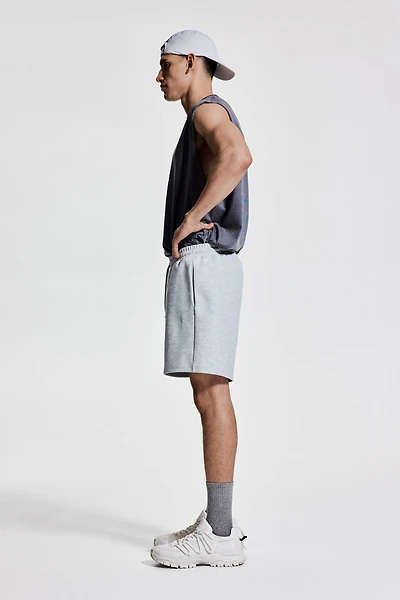 Mid-Length Sports Shorts with DryMove™