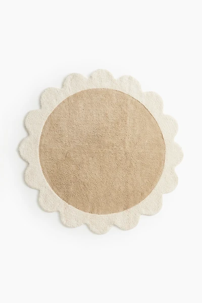 Flower-Shaped Cotton Rug