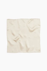 Pochette en soie
