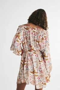 Robe ample à épaules nues
