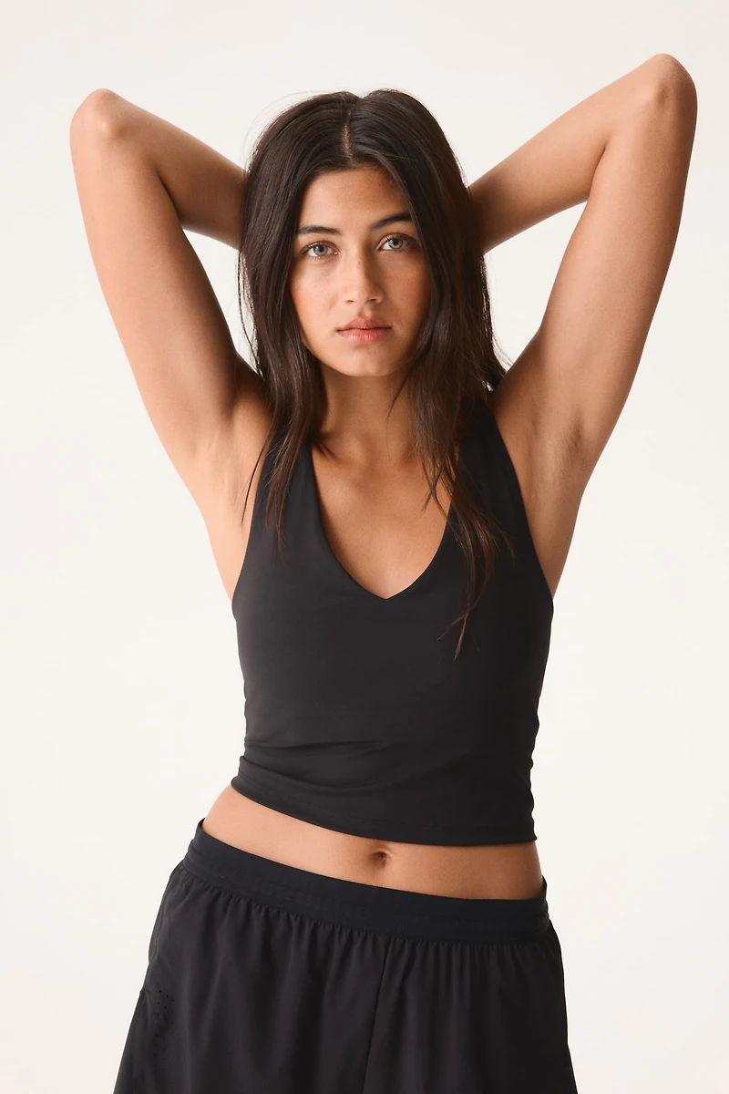 Shelf-Bra Sports Top with SculptMove™