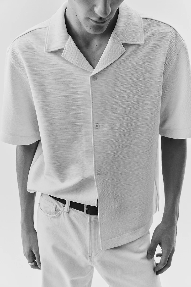 Loose-Fit Resort Shirt