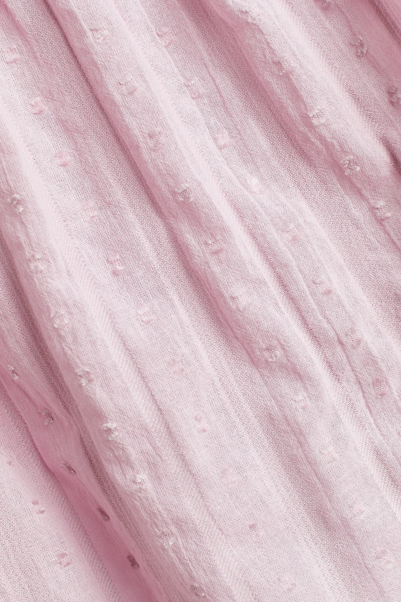 Flutter-Sleeved Blouse