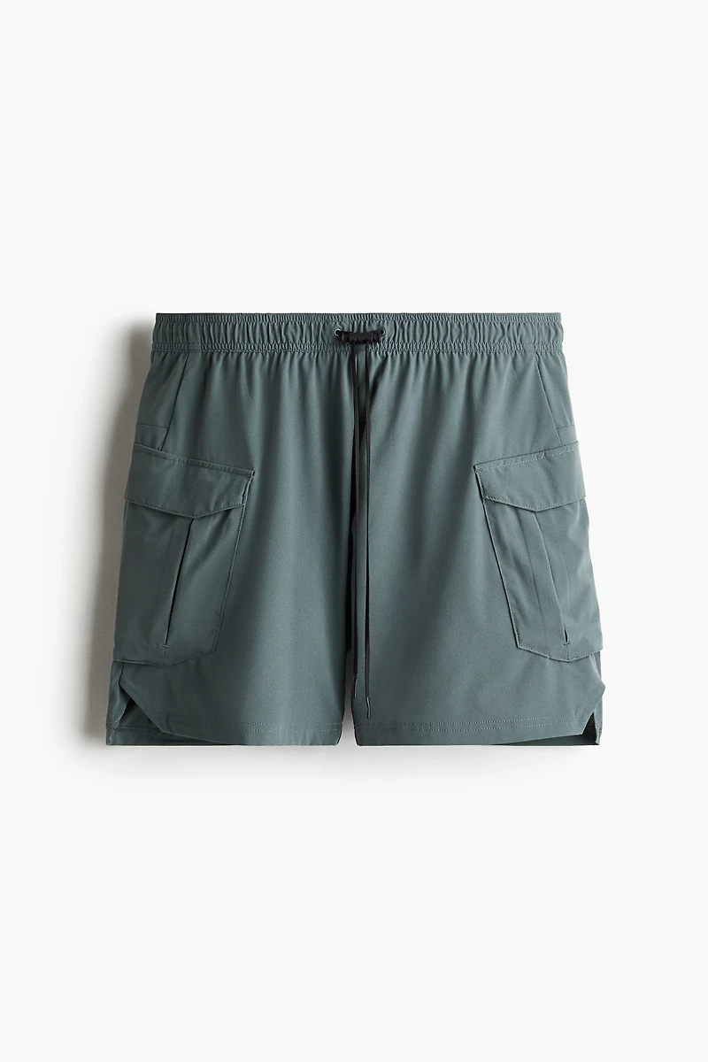 Mid-Length Cargo Sports Shorts with DryMove™