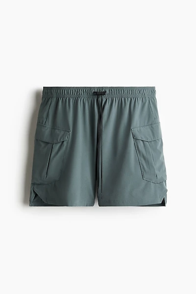 Mid-Length Cargo Sports Shorts with DryMove™