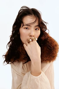 Bague avec perle fantaisie