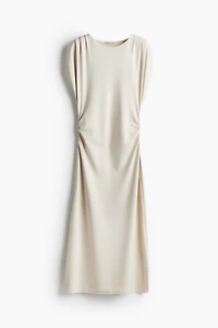 Robe en jersey à encolure bateau