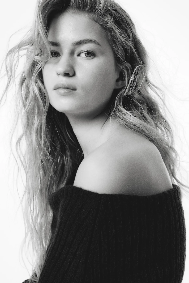 Rib-Knit Off-the-Shoulder Dress