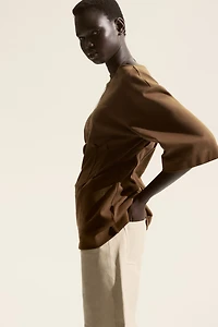 T-Shirt with Defined Waist