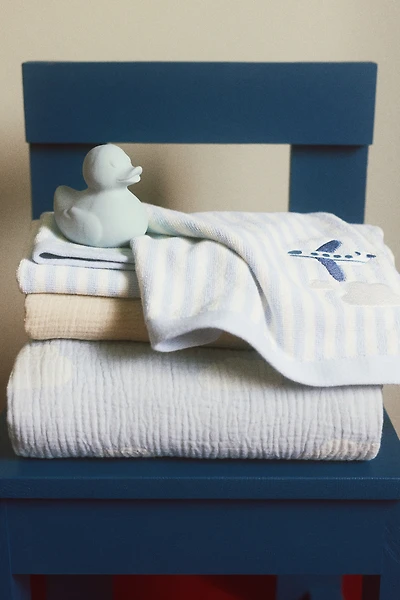 Embroidered-Detail Bath Towel