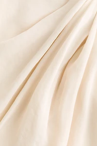 Robe à encolure bateau avec détails nouer