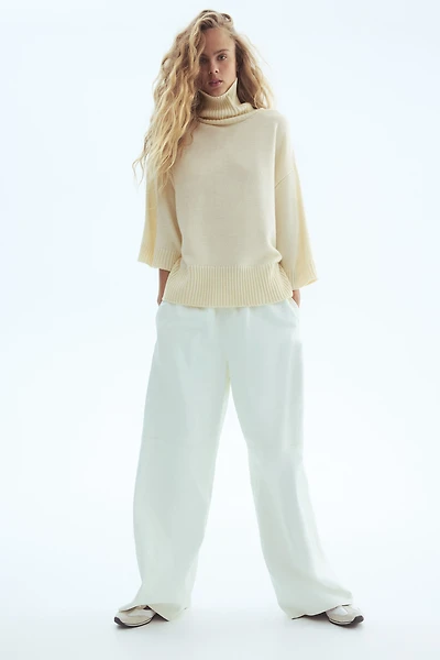 Chandail à col roulé en fin tricot doux