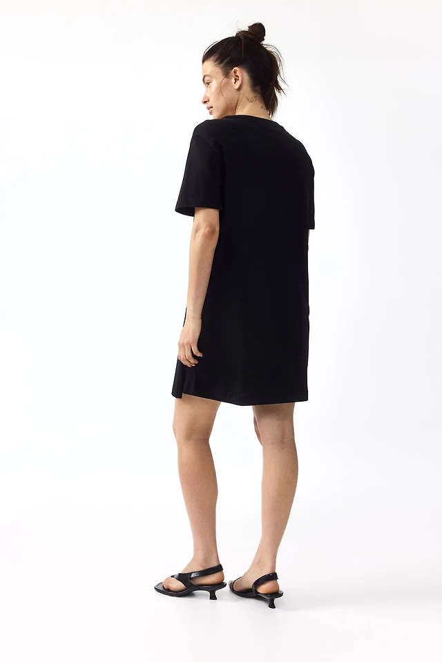 black t shirt dress h&m MAMA T-Shirt Nursing Material:Faux Pearl You can style with IKEA BRIMNES 3-Drawer Dresser Midi dress Size:EU 40