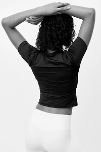 Sports Crop Top with DryMove™